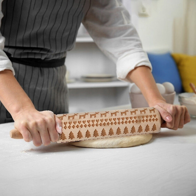 Christmas Elk Embossed Baking Cookies Noodle Roller Wooden Patterned Rolling Pin