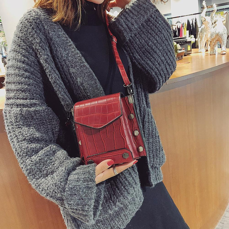 Rivet Stone Pattern Handbags Women Messenger Leather Shoulder Bag (Red)