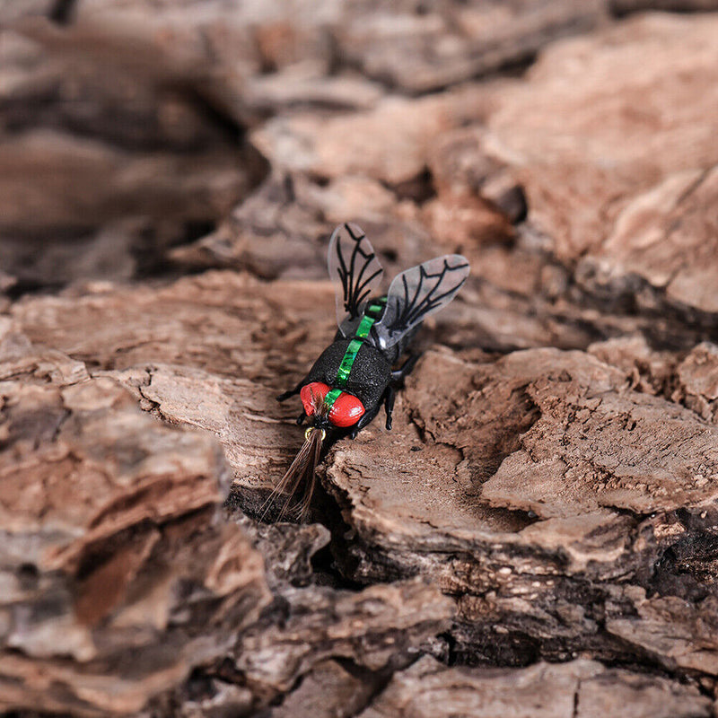 2x LEO Topwater False Bait with Fishhook Fishing Lure Bionic Insect Fly Jig