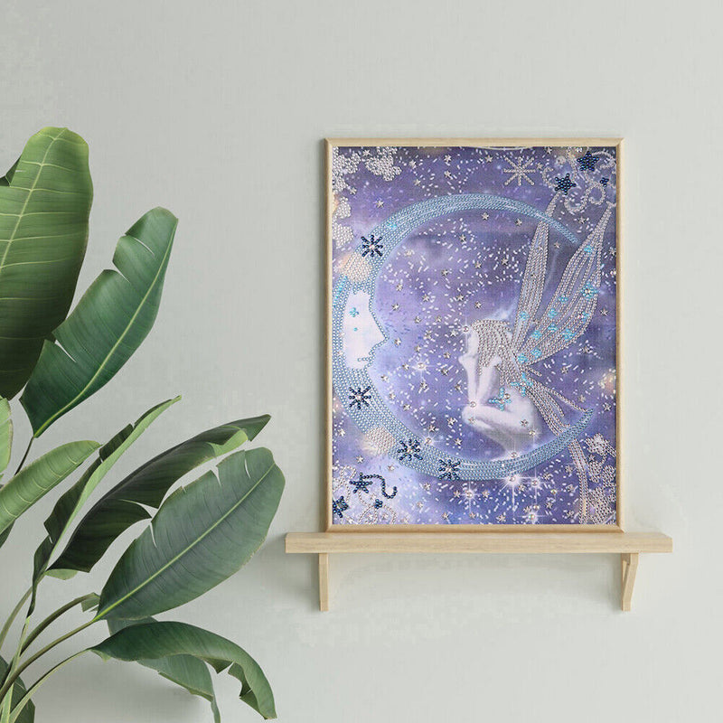 Diamond Painted 5D DIY Girl Moon Shaped Diamond YX3886