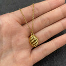 Minimalist Cute Ladies Small Oval Shape Croissant Pendants Necklace 2022 bes5