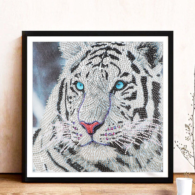 Tiger 5D DIY Partial Drill Round Diamond Painting Animal Picture Mosaic Art