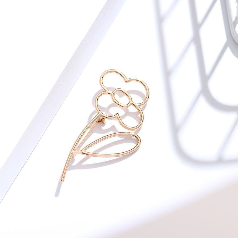 Women Scarf Buckle Lapel Simple Pin Flower Brooch Alloy Hollow Fashion
