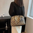 Autumn Winter Handbags Large Capacity Quilted Handbag Pompom Pendant for Shopper
