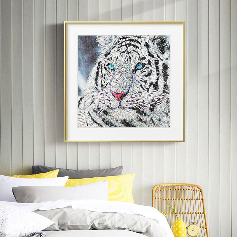 Tiger 5D DIY Partial Drill Round Diamond Painting Animal Picture Mosaic Art