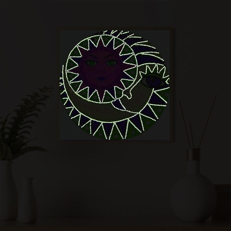 5D Part Special Shaped Drill Luminous Diamond Painting Sun God Art (GT105)