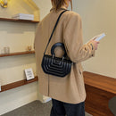 Female Retro Pure Color Crossbody Bag Women Trending Small Capacity Handbag