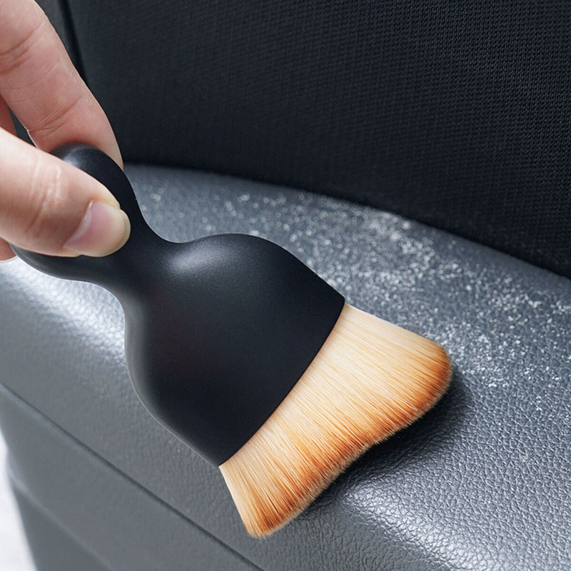 Portable Car Air Conditioner Brush - Super Soft Fibrous Hair Leaves No Scratc
