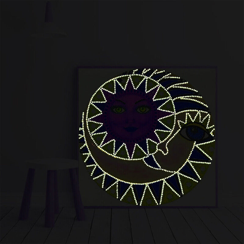 5D Part Special Shaped Drill Luminous Diamond Painting Sun God Art (GT105)