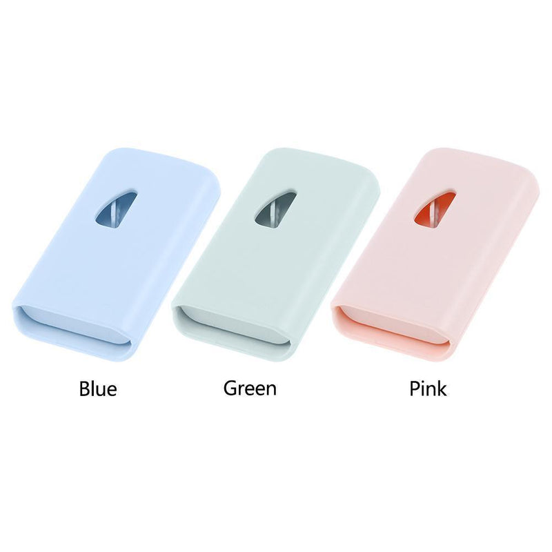 Medicine Cutter Box Mini Medicine Cutting Portable Safe with Blade Guard (B