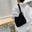 Women Plush Solid Color Handbag Large Capacity Shoulder Bag (Black)