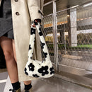 Retro Women Flower Print Shoulder Underarm Bag Winter Plush Purse (Black)