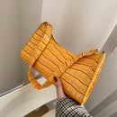 PU Alligator Pattern Underarm Bag Women Retro Solid Color Handbag (Orange)