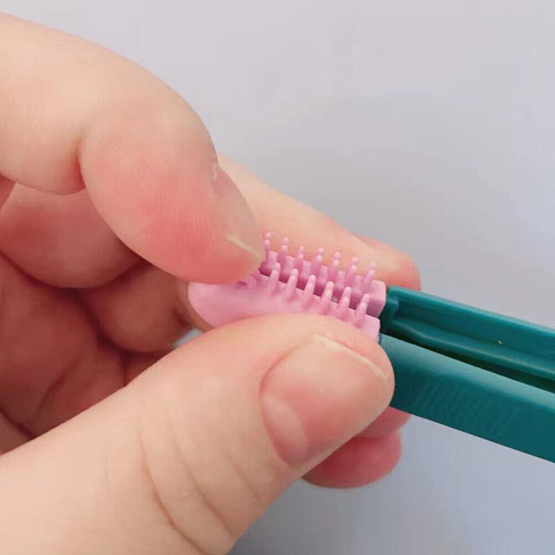 Pet Eye Comb Brush Tear Stain Remover Grooming Eye Wipe Cleaner (Pink Blue)