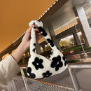 Retro Women Flower Print Shoulder Underarm Bag Winter Plush Purse (Black)