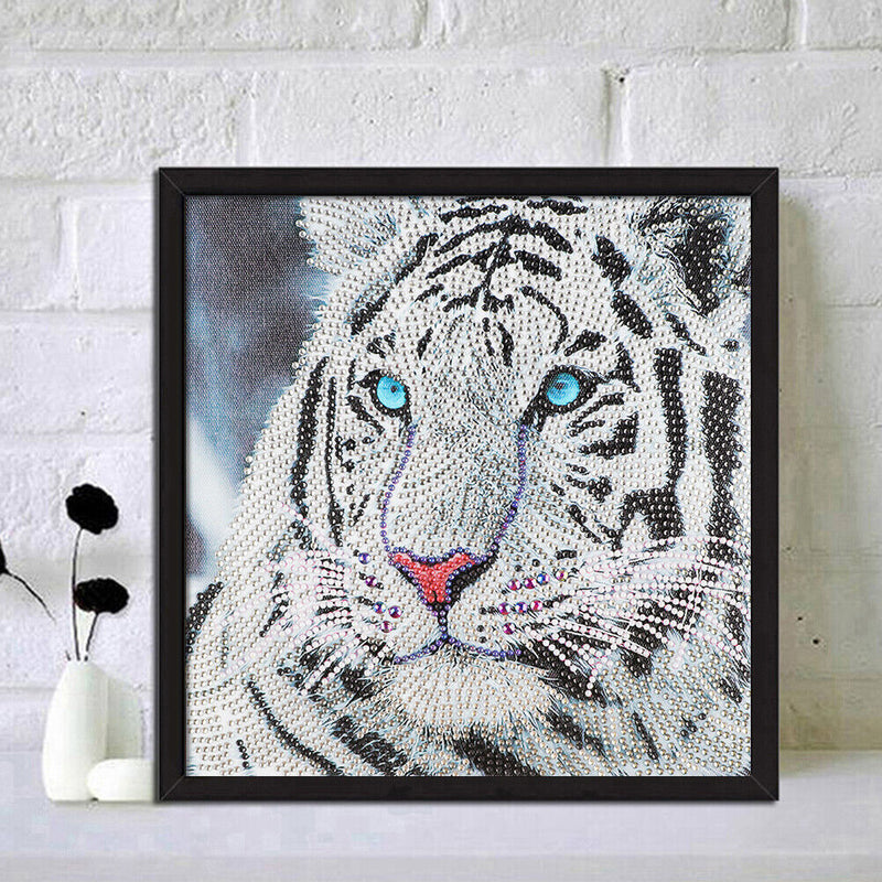 Tiger 5D DIY Partial Drill Round Diamond Painting Animal Picture Mosaic Art