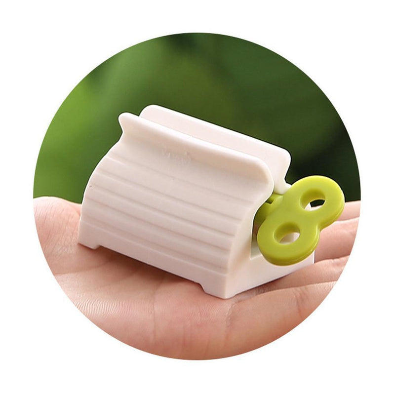 Plastic Facial Cleanser Clips Toothpaste Squeezer for Hair Dye Cosmetics (Red)