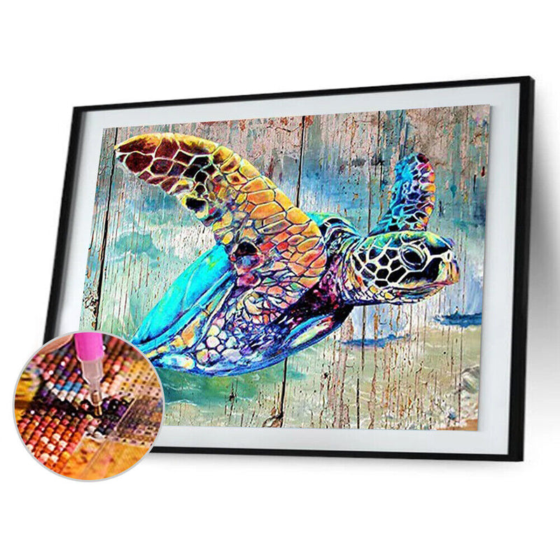 round diamond painting of sea turtle underwater animal