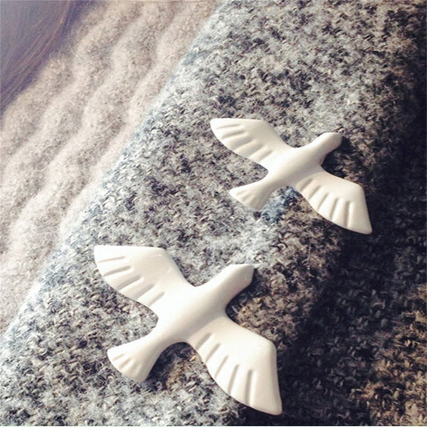 Enamel Symbolises Peace Metal Lapel Pin Dove Pins Badge White Dove Brooch