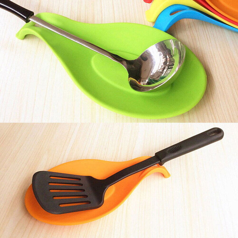 Attractive 1Pc Silicone Spoon Insulation Mat Silicone Heat Resistant Placemat D