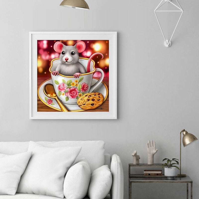 Teacup Mouse Frameless Picture Oil Paint By Numbers Hand Painted Art Picture