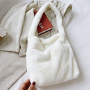 Women Soft Warm Plush Handbags Fluffy Underarm Bags Retro Evening Handbags