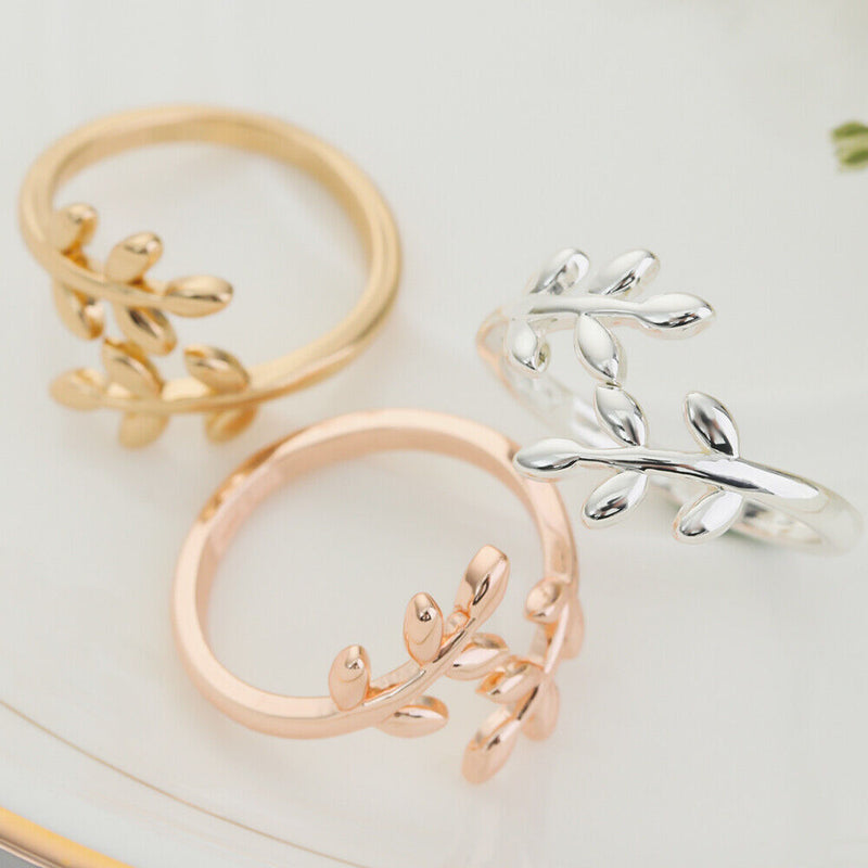 Yarn Guides Opening Finger Wear Crochet Loop Sewing Leaves Shape Knitting Ring