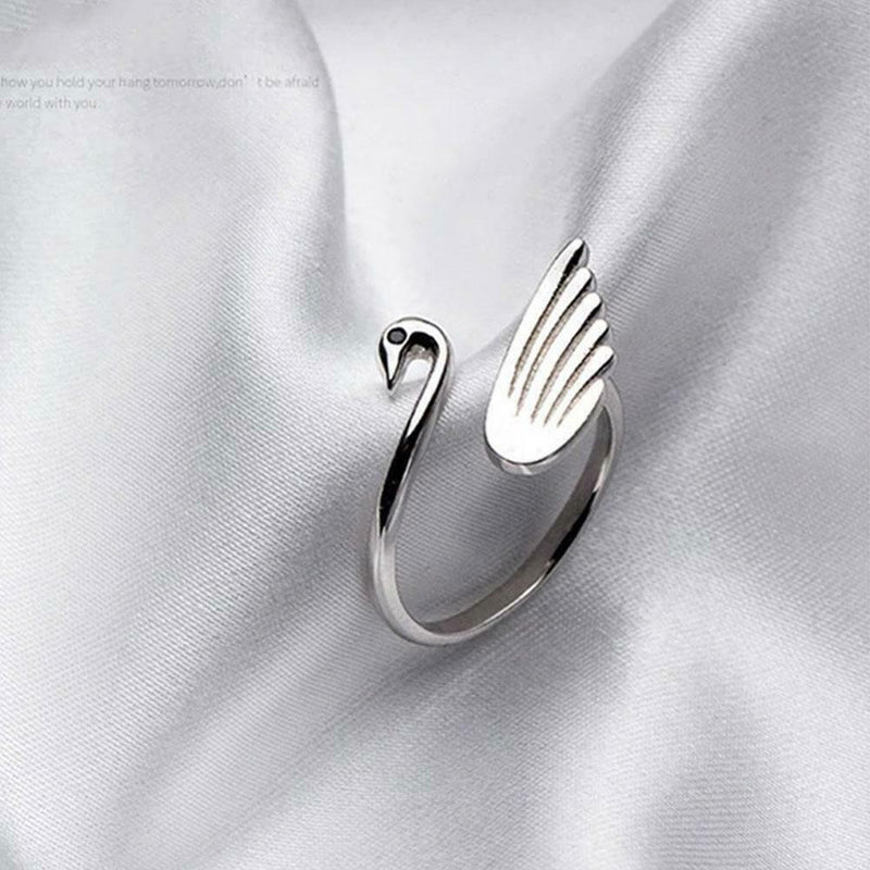 1x Swan Shape Knitting Loop Crochet Ring Thimble Guide Accessories Sewing C7X5
