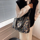 Fashion Lady Handbag Large Capacity Nylon Crossbody Bag Autumn Winter for Travel