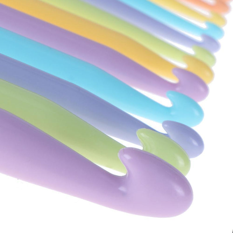 12pcs 2-10mm Plastic Crochet Hook Set Knitting Needles Craft Weaving Tools
