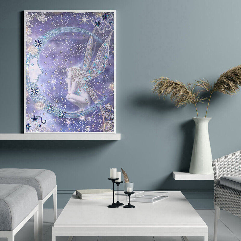 Diamond Painted 5D DIY Girl Moon Shaped Diamond YX3886