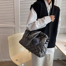 Autumn Winter Handbags Casual Women Tote Pompom Pendant Lady Handbag for Shopper
