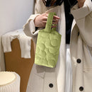 Women Quilted Flower Pattern Clutch Bag Mini Wallet Zipper Bag (Green)