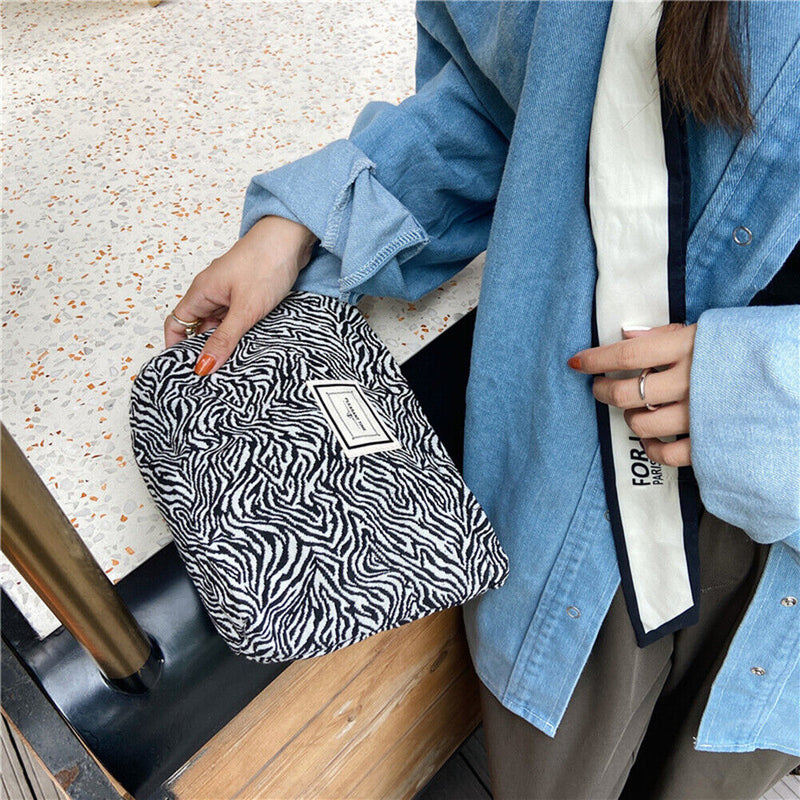 Women Fashion Animal Pattern Printing Canvas Day Clutch Small Makeup Storage