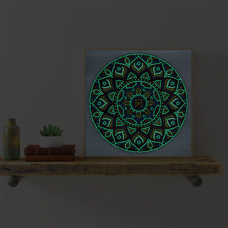 5D Part Special Shaped Drill Luminous Diamond Painting Mandala Art (GT106) Newly