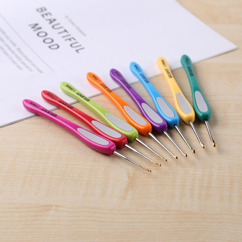 8pcs Soft Plastic Handle Knitting Needles Set Aluminum Crochet Hooks DIY Craft