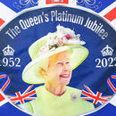 Queen Platinum Jubilee Flag - Polyester Queen Elizabeth Party Flag 5ft X 3ft