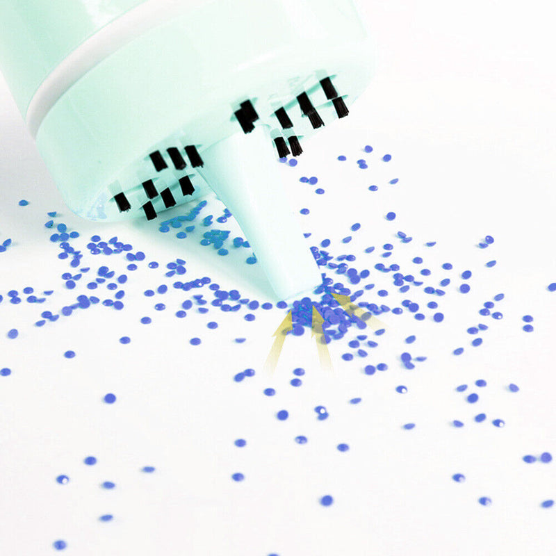 Portable Mini Dust Vacuum Desktop Cleaner Diamond Beads Sweeper (XCQ01) Newly