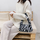 Autumn Female Shoulder Handbag Retro Top-handle Money Purse Plush Underarm Bags