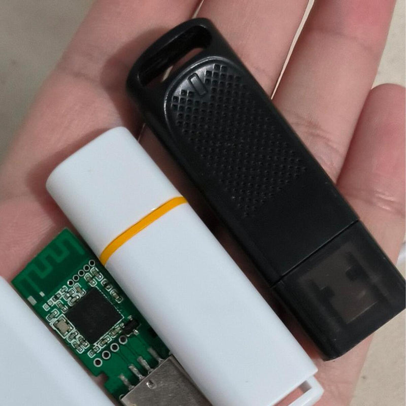 SteamVR Steam USB Dongle für Valve Index Controller und HTC Vive Tracker.