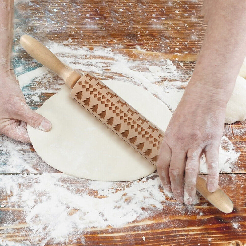 Christmas Elk Embossed Baking Cookies Noodle Roller Wooden Patterned Rolling Pin