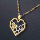 Women Pendant Necklace Bee Chain Hollow Honeycomb Classic CA Honeybee Heart E5Y4