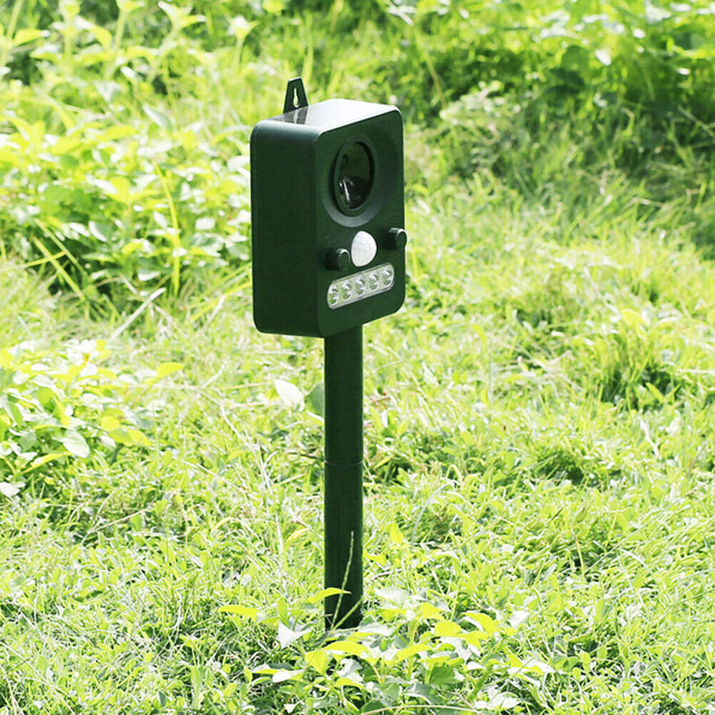 Ultrasonic Solar Powered Cat Dog Repelle Animal Chaser Deterrent Repellent Newly