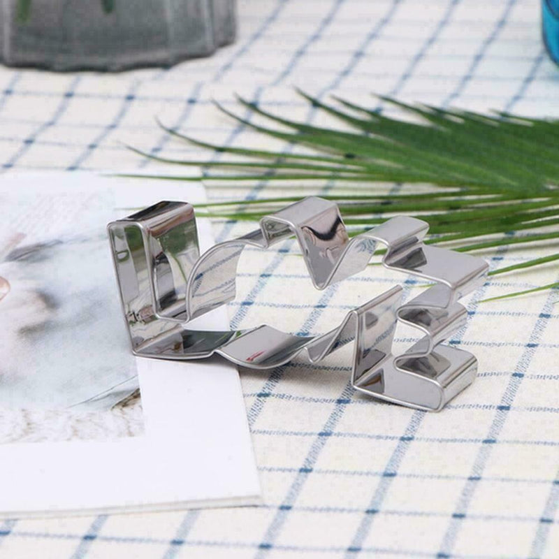 LOVE Biscuit Cutter Steel Sugar Cookie Cutter N2M7