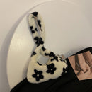 Retro Women Flower Print Shoulder Underarm Bag Winter Plush Purse (Black)