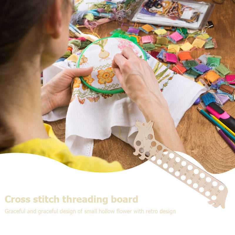 Wooden Carved Cross Stitch Thread Board Embroidery Thread Organizer (Dog)