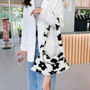 Fashion Women Flower Plush Shoulder Bag Winter Hit Color Handbag (Black)