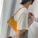PU Alligator Pattern Underarm Bag Women Retro Solid Color Handbag (Orange)