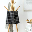 Large Capacity Simple Lunch Box Storage Bag Washable Bag (Black Lattice)