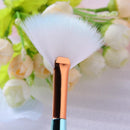1pc Soft Gradient Makeup Fan Brush Powder Blush Foundation Cosmetic Tool(S)